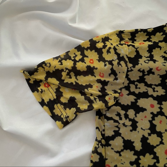 Flower Prints Top - Picture 3 of 3